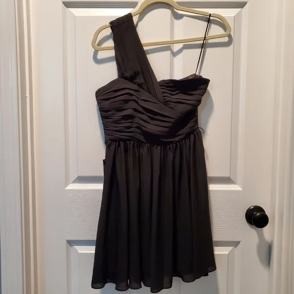 Express one shoulder black dress with pleats, size 2 - Picture 2 of 13
